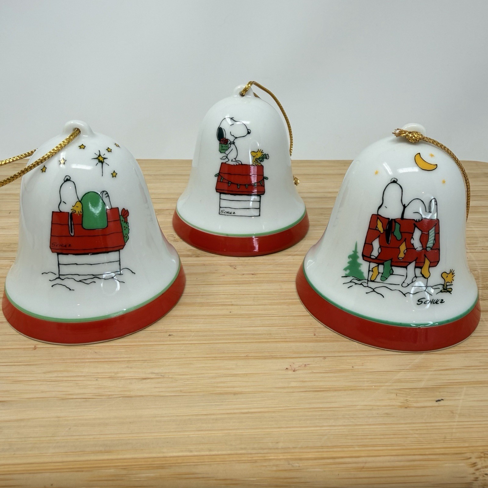Vintage 1976 Peanuts Snoopy Woodstock Christmas Ornament Porcelain Bell Set 3