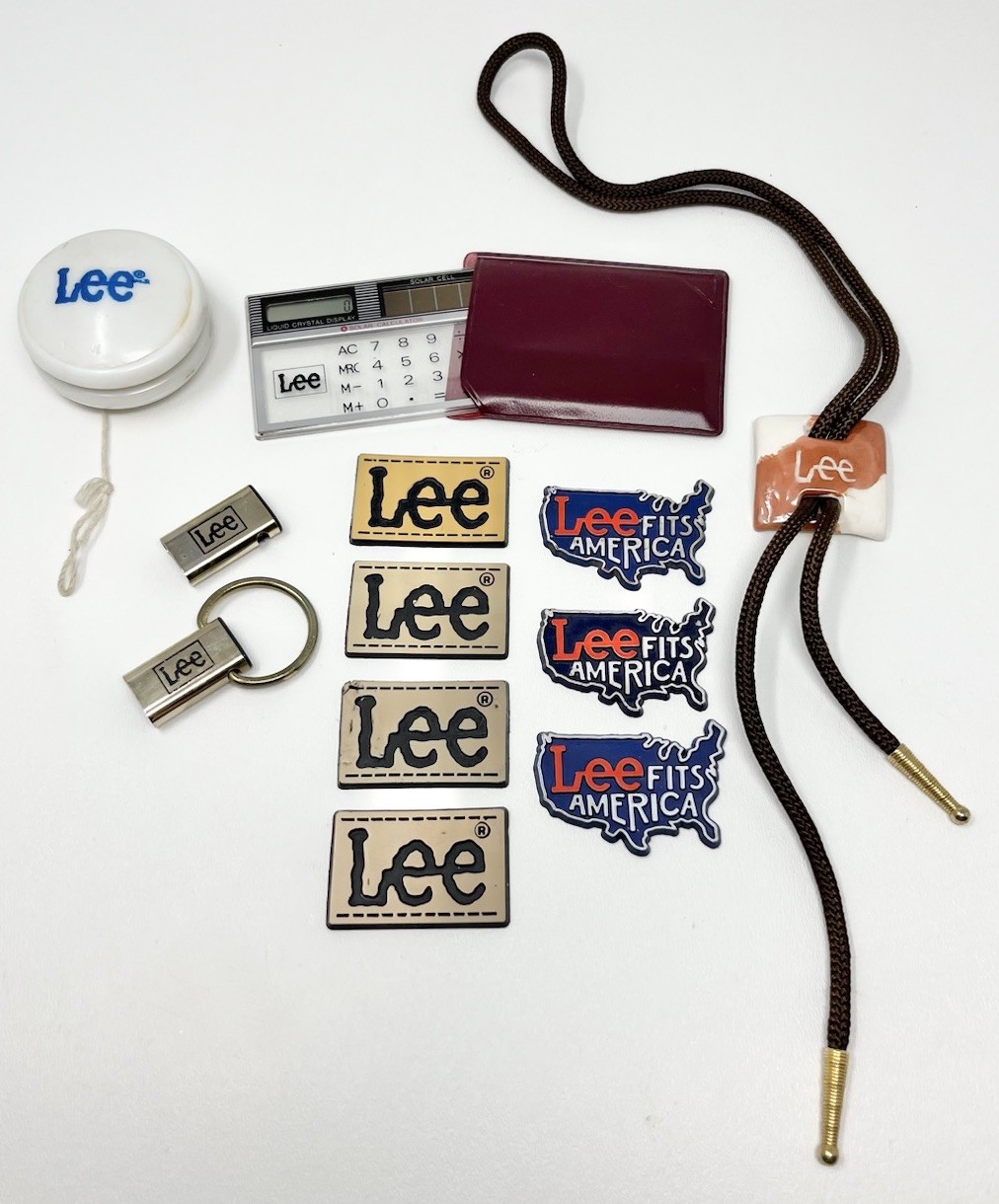 Vintage Lot Lee Jeans Co. Advertising Promotional Items Magnets Yo-Yo Calculator