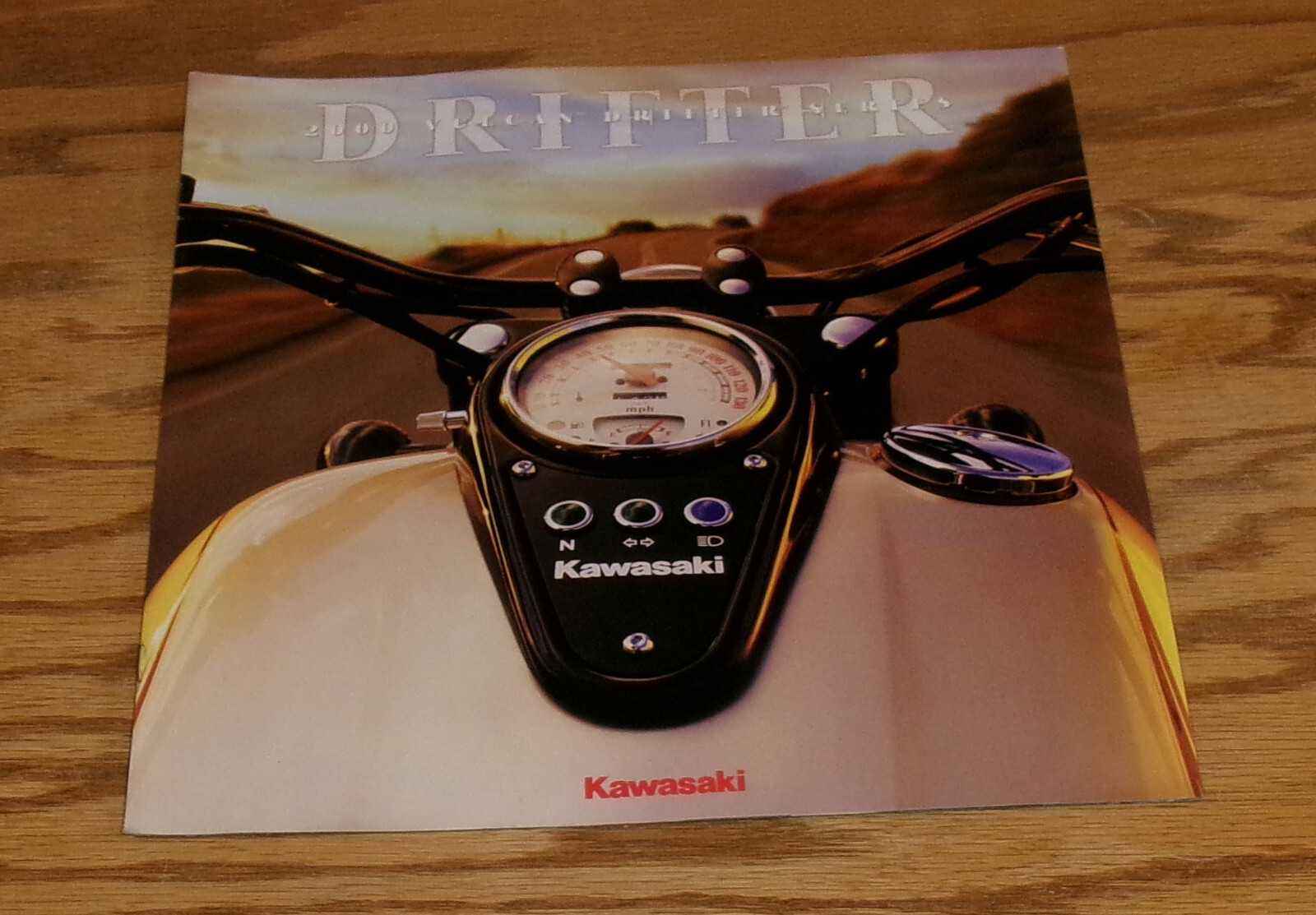 Original 2000 Kawasaki Vulcan Drifter Motorcycle Deluxe Sales Brochure 1500 800