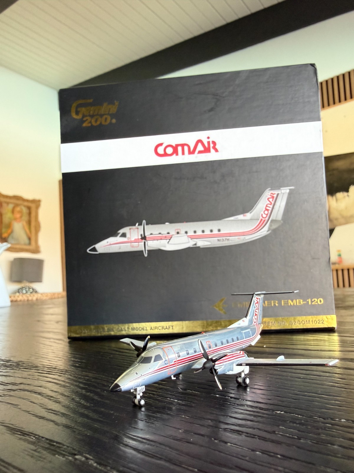 Gemini200 ComAir Embraer EMB-120 Item No. G2COM1022 N137H Gemini200 ComAir Embraer EMB-120 Item No. G2COM1022 N137H