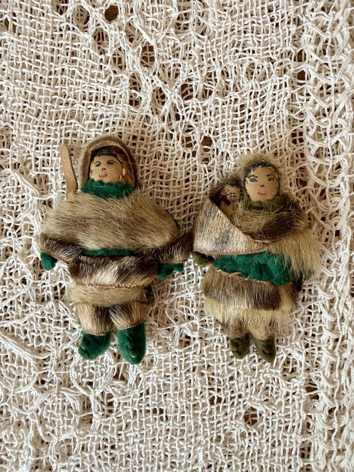 Vintage Alaskan Native Eskimo Dolls Pair 4.5