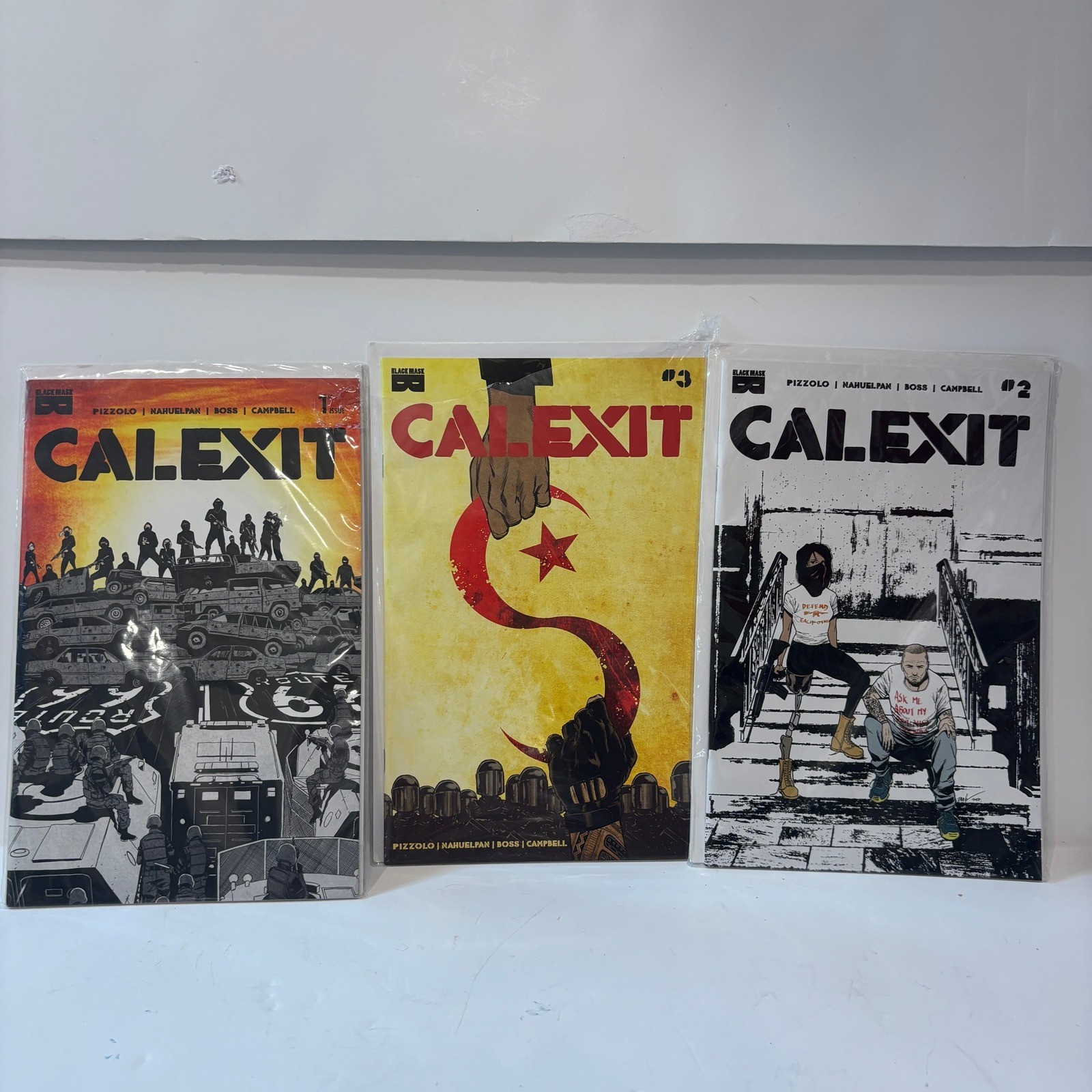 Calexit #1 #2 #3 Comic Book Lot Black Mask Studios Pizzolo Nahuelpan 2017 Calexit #1 #2 #3 Comic Book Lot Black Mask Studios Pizzolo Nahuelpan 2017