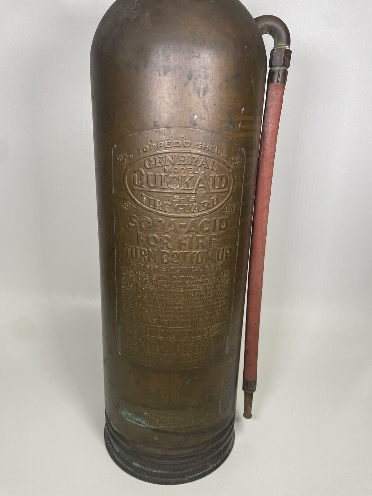 Antique GENERAL QUICK AID BRASS FIRE EXTINGUISHER TS 15 24 inches tall