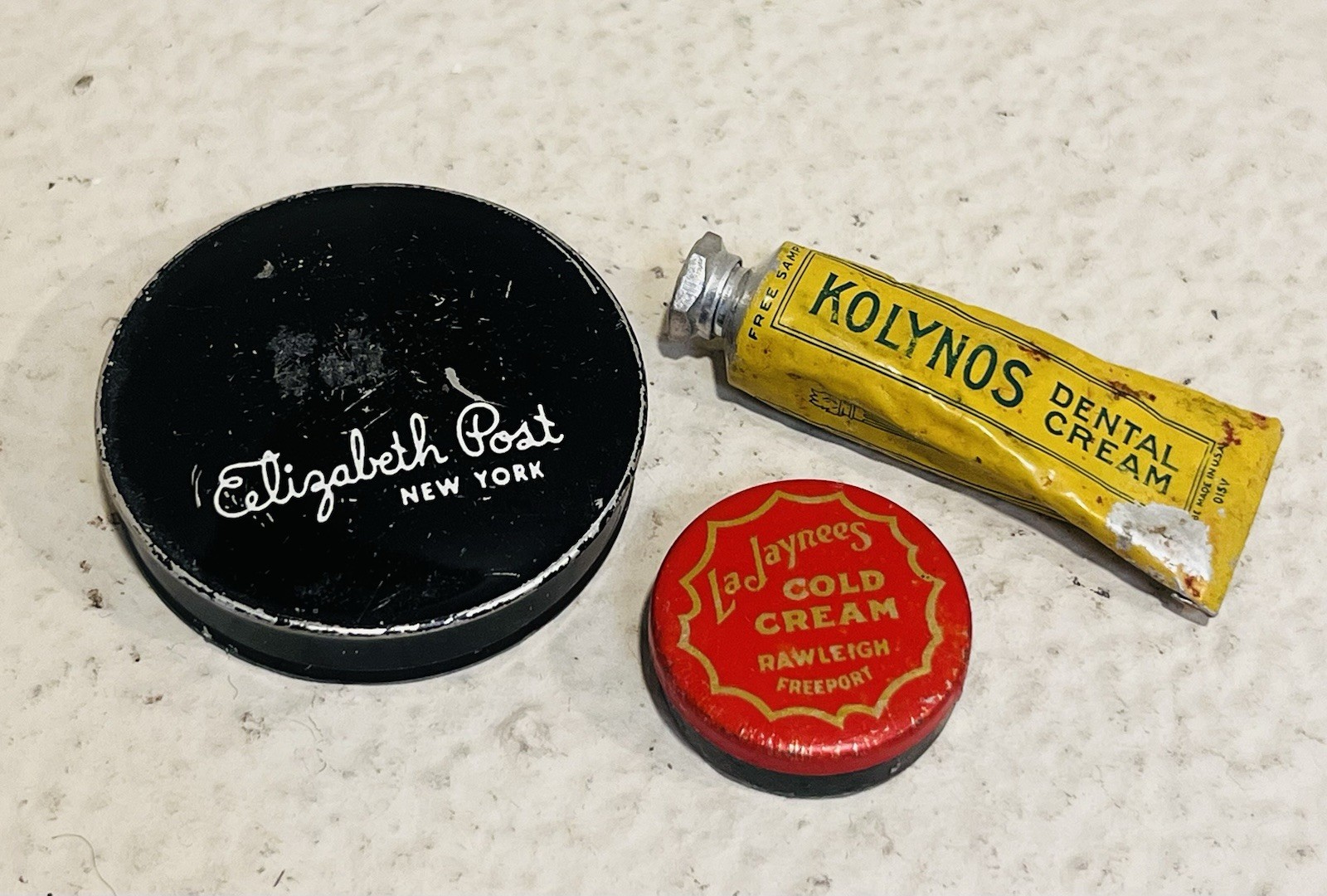 Vintage Cosmetic Lot Of 3, Elizabeth Post, La Jaynee’s, Kolynos Vintage Cosmetic Lot Of 3, Elizabeth Post, La Jaynee’s, Kolynos