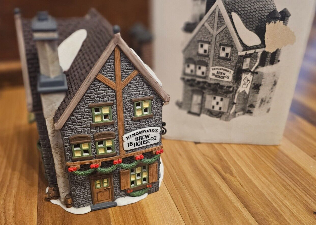 Vintage Dept 56 Dickens Christmas Village Kingsford's Brew House w Box & Light