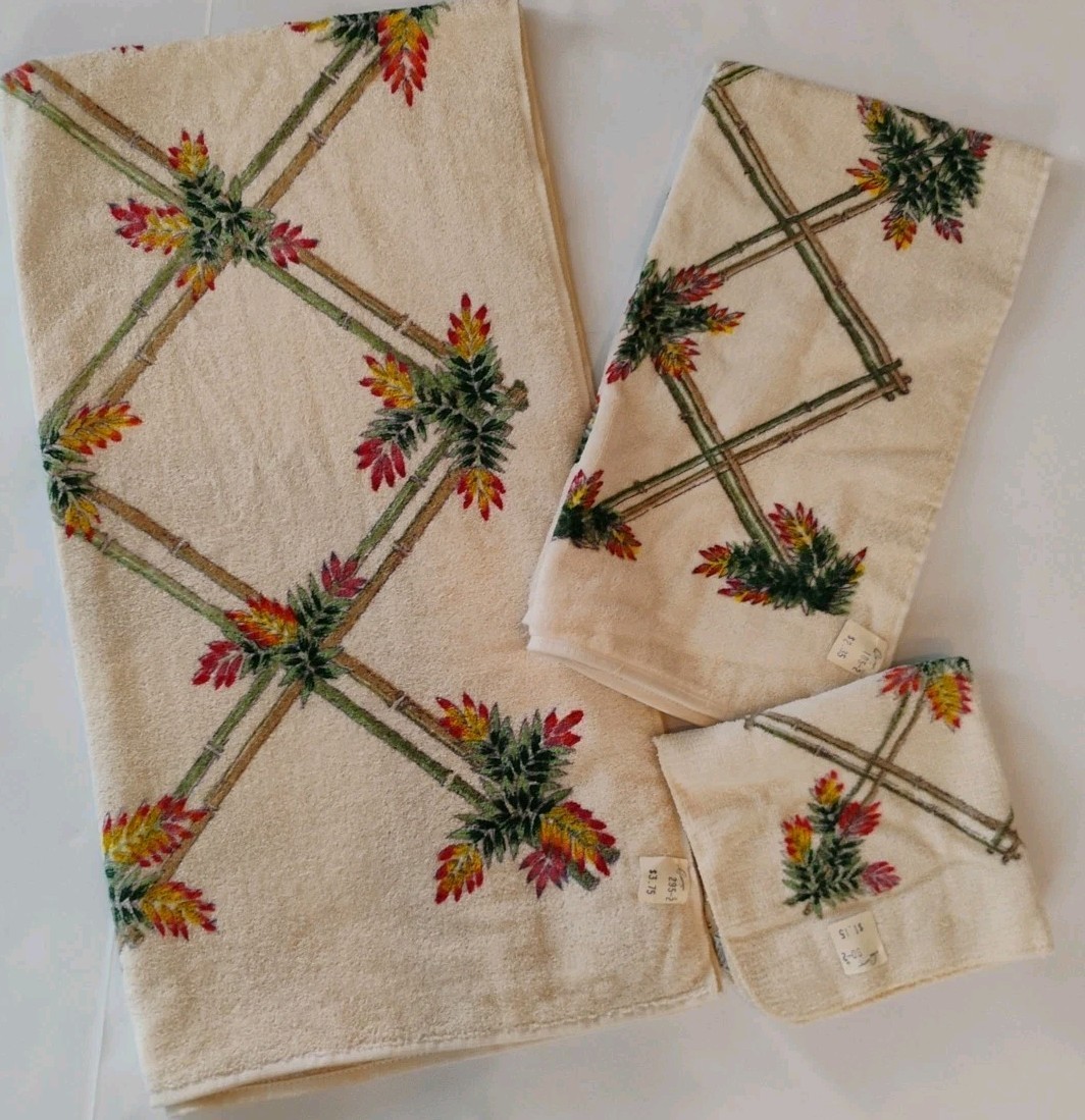 NOS Vintage Cannon Royal Family 3 Pc Towel Set Floral/Bamboo