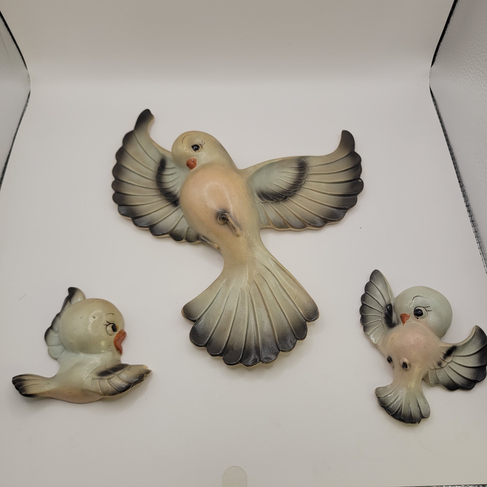 VTG Anthropomorphic Birds Wall Plaques MCM Kitsch Pastel Wall Hanging St. Clair VTG Anthropomorphic Birds Wall Plaques MCM Kitsch Pastel Wall Hanging St. Clair