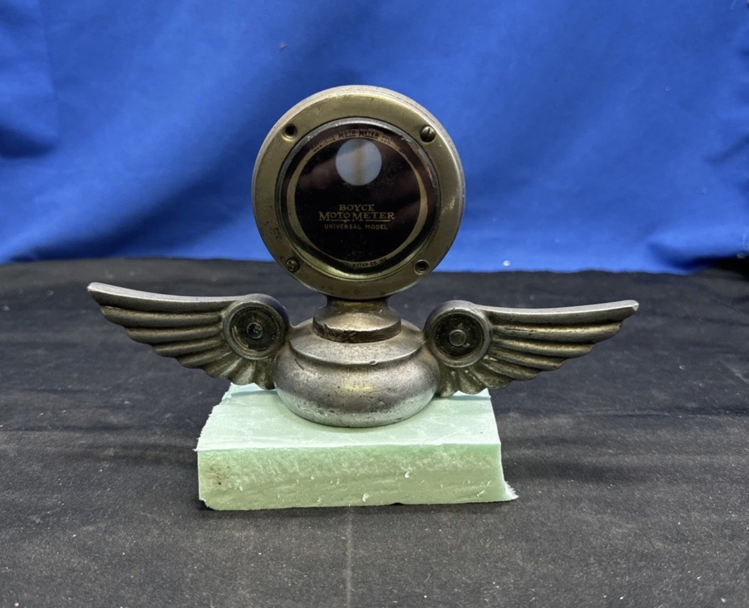 Antique 1900s Flying Wing Boyce Universal Moto Meter Radiator Cap Ornament A2A Antique 1900s Flying Wing Boyce Universal Moto Meter Radiator Cap Ornament A2A