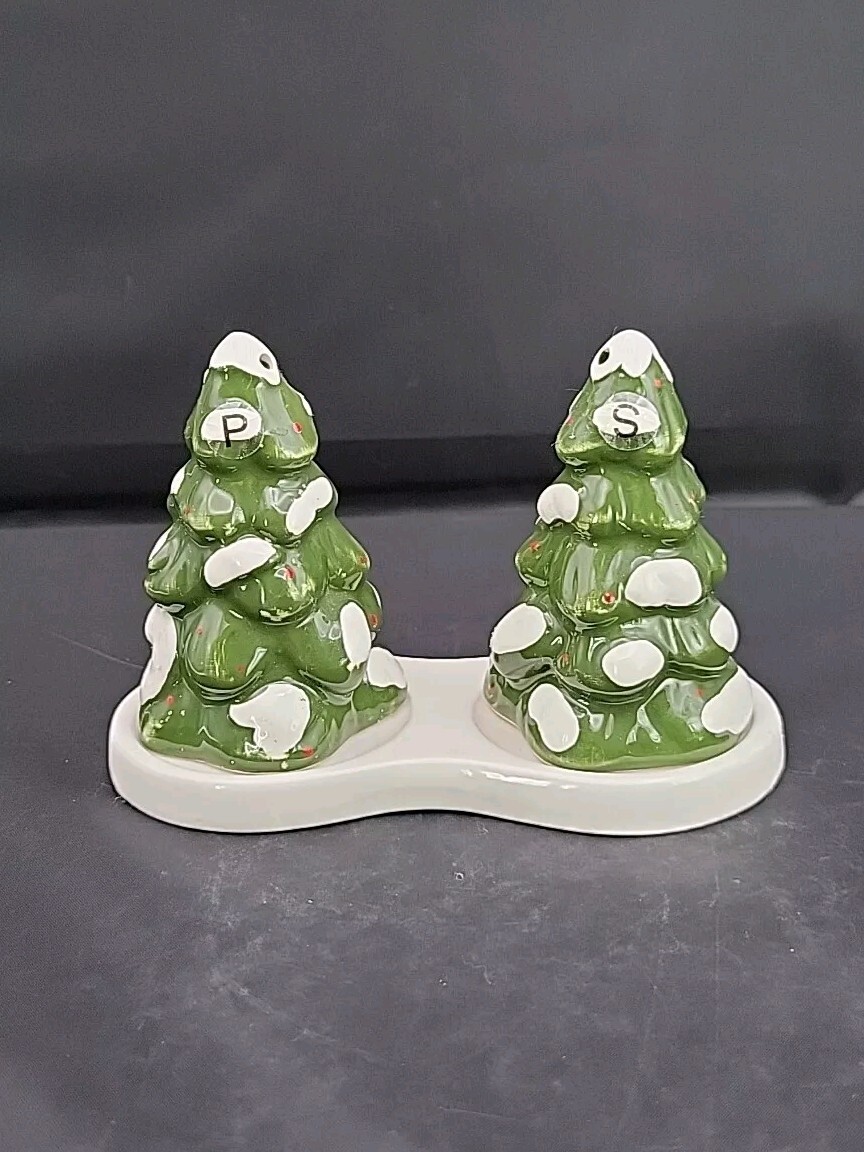 Pier One 1 Imports Green Christmas Trees On Tray Ceramic Salt And Pepper Shakers