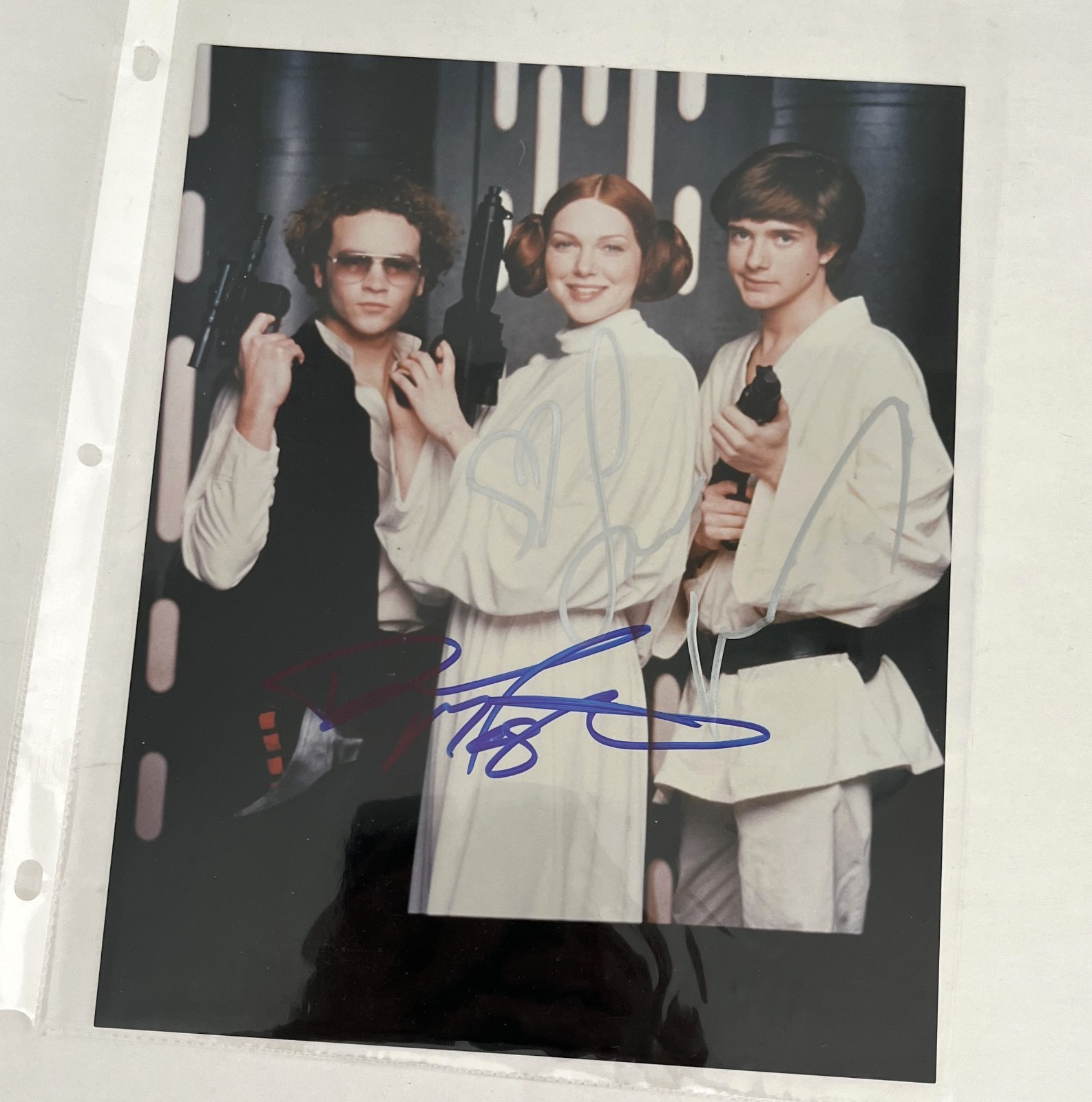 That 70s Show Cast Laura Prepon Danny Masterson 2002 Signed Star Wars Photo 8x10 That 70s Show Cast Laura Prepon Danny Masterson 2002 Signed Star Wars Photo 8x10