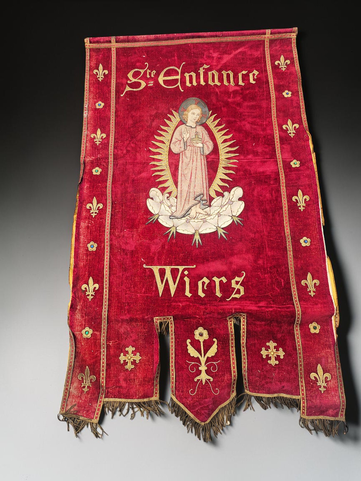 Antique Catholic Procession Banner Infant Jesus Ste Enfance Fleur de Lis Velvet Antique Catholic Procession Banner Infant Jesus Ste Enfance Fleur de Lis Velvet