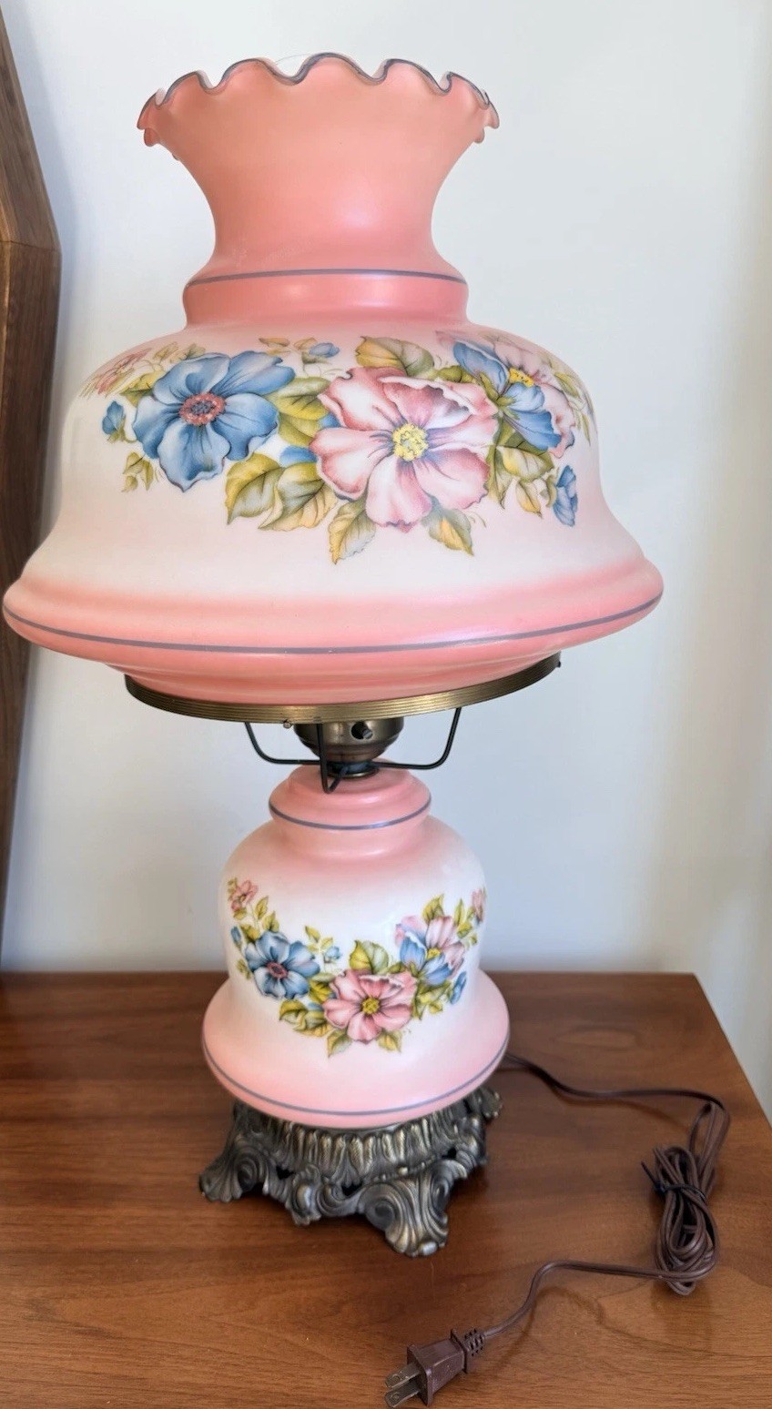 Vintage Pink Gone With The Wind Lamp Floral Ruffled Hurricane Parlor Victorian