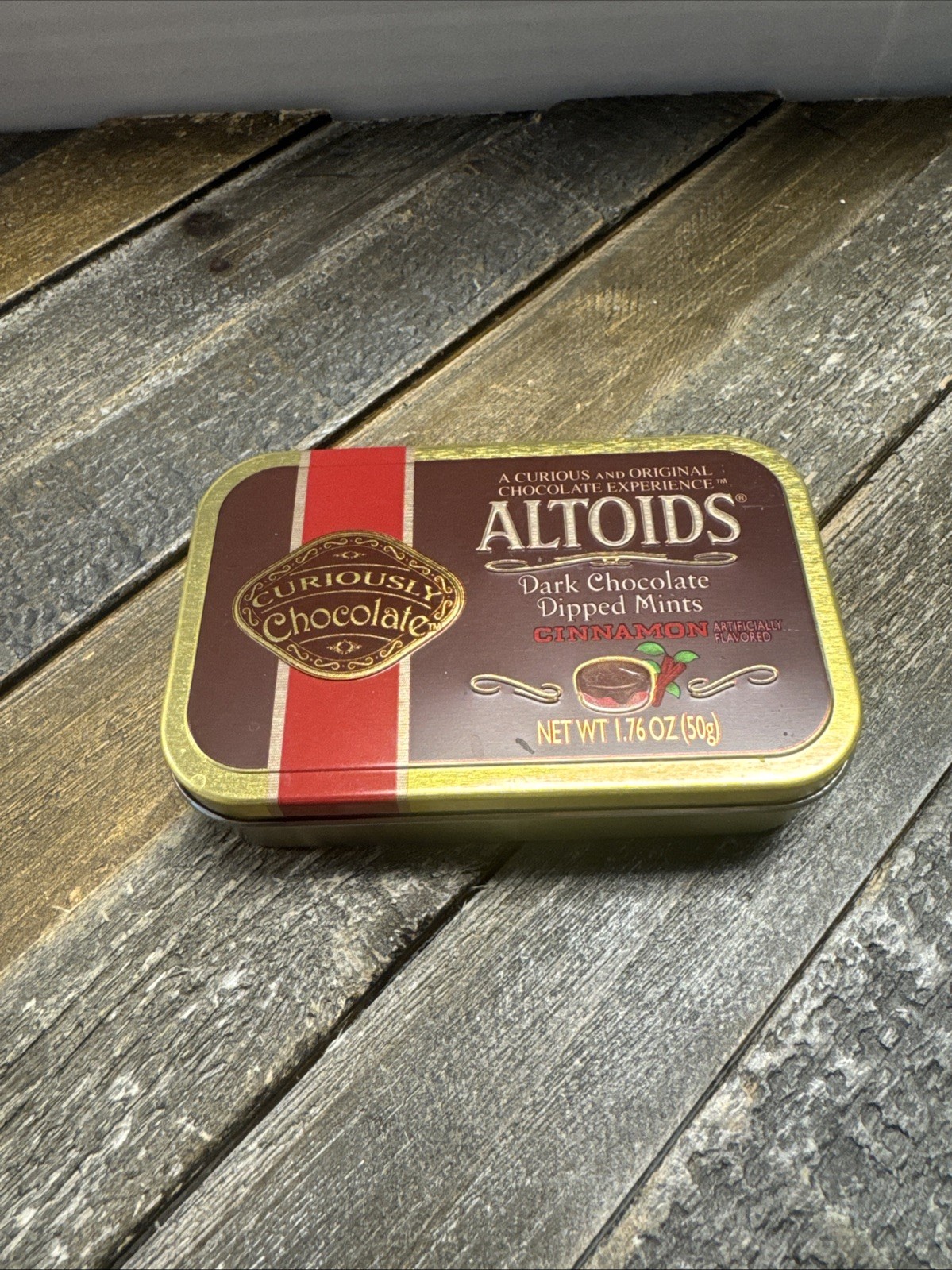 1 collectors Tins ALTOIDS Cinnamon Dark Chocolate Dipped Mints tin  m26