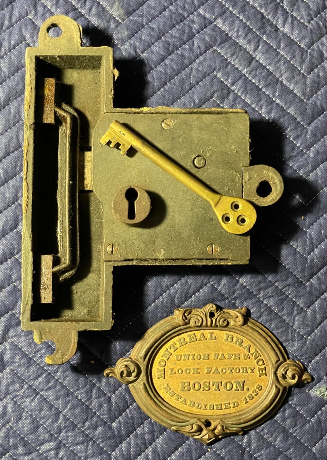Union Safe & Lock Factory BOSTON 1838 Montreal Branch plaque & keyed lock