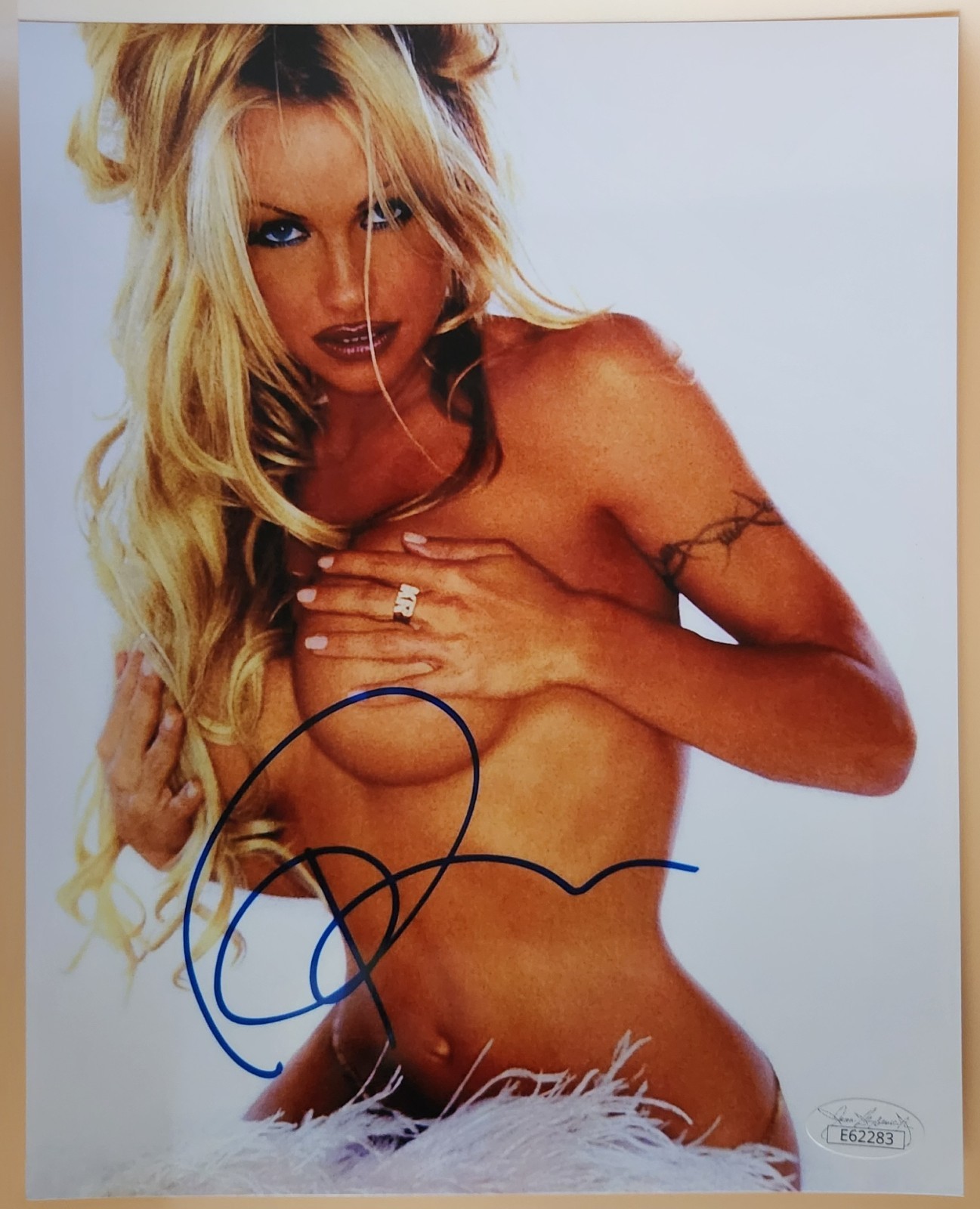 Pamela Anderson Signed 8x10 Authentic  Photo - Autograph with Tamper Proof JSA
