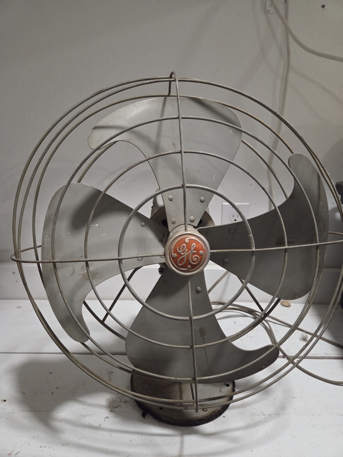 Vintage 1950s GE Vortalex 16\