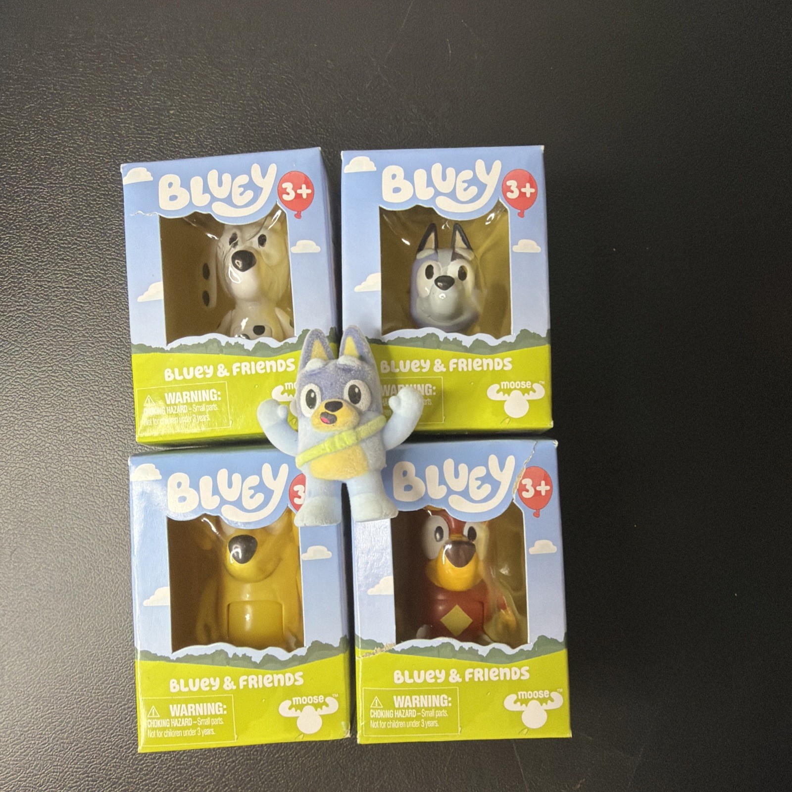 Pack Of 4 Bluey & Friends Figure Moose Toys with bonus felt bluey figure Pack Of 4 Bluey & Friends Figure Moose Toys with bonus felt bluey figure