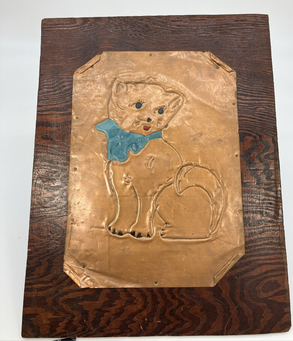 Vtg Hammered Copper Kitten Mounted on Wood Quirky Cottagecore Kitschy