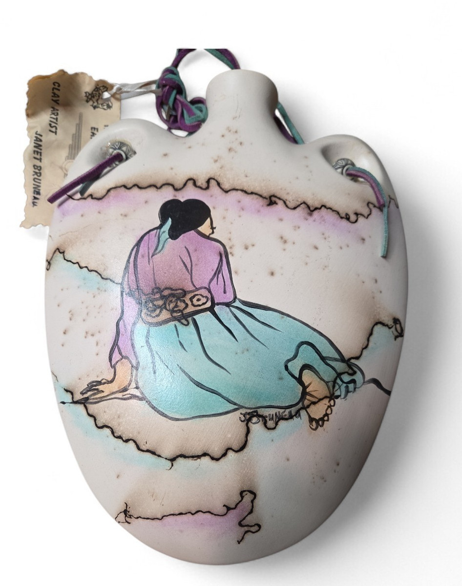 Hen House Ceramics Earth Spirit Pottery by Janet Bruneau Hen House Ceramics Earth Spirit Pottery by Janet Bruneau
