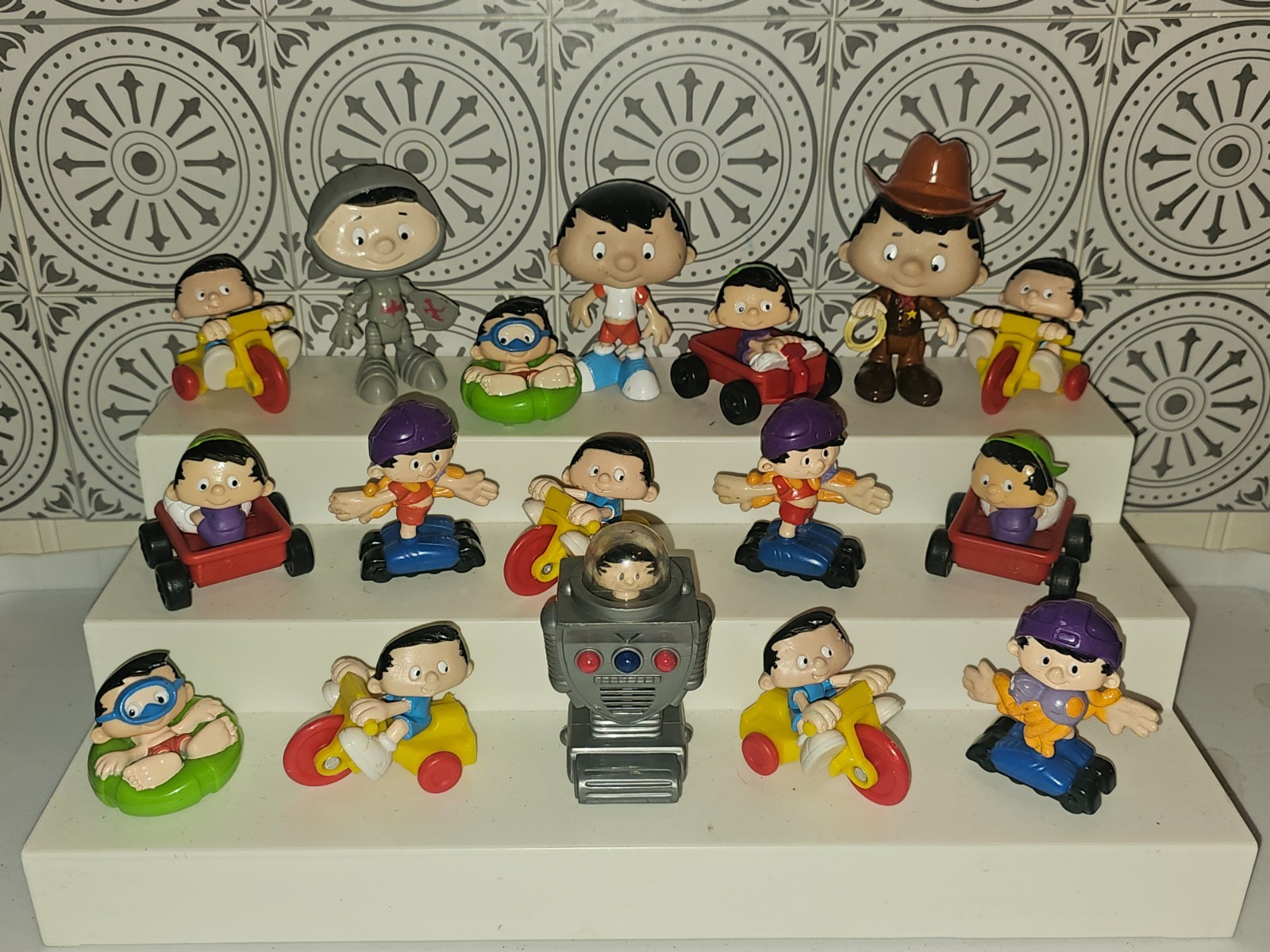 Vintage 1990's LOT (17) Bobby's World HOWIE MANDEL TV Show FIGURES Toys COWBOY