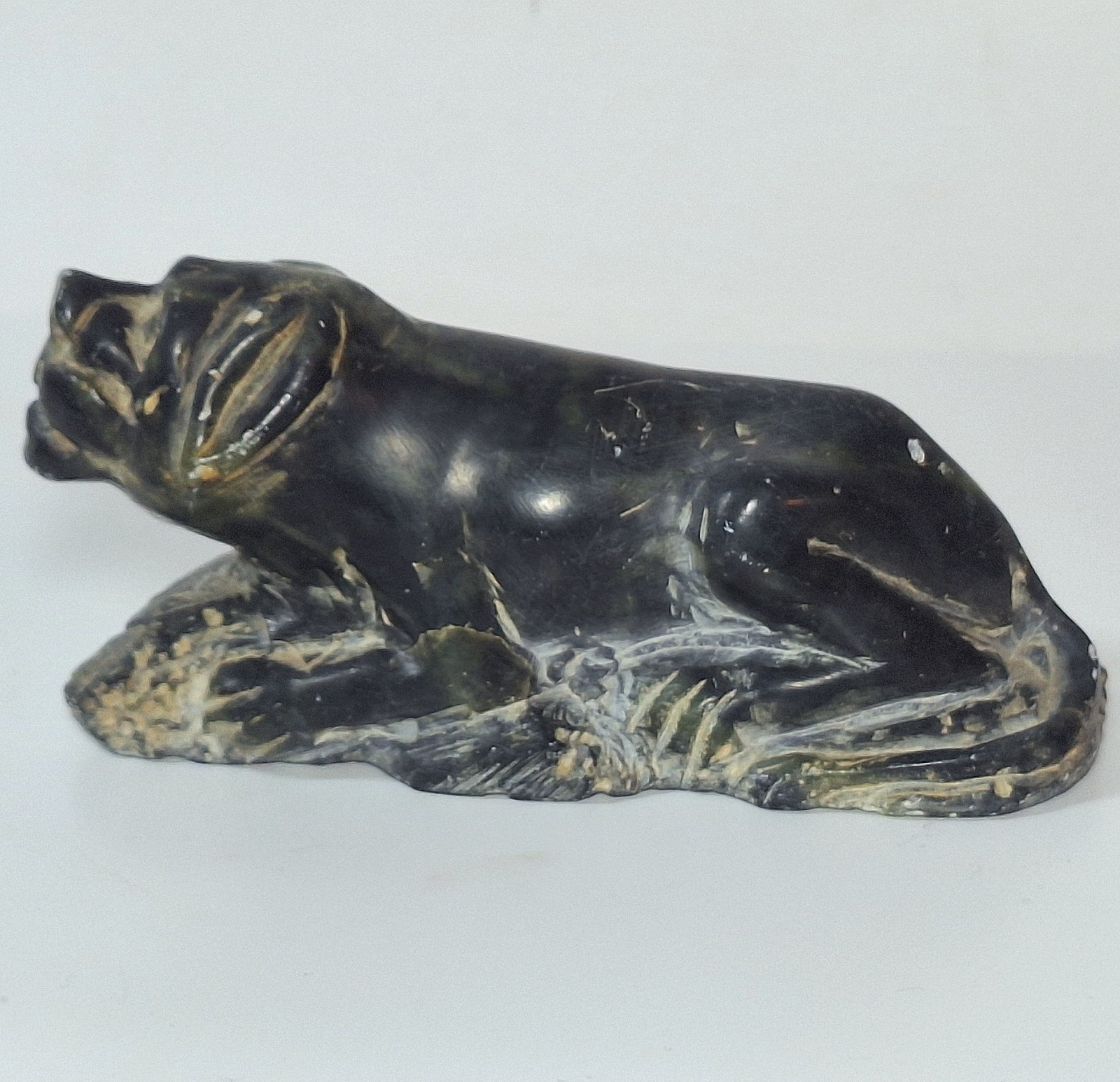 Vtg Lucassie Echalook Inuit Green Serpentine Carving Sled Dog Signed Inukjuak 5