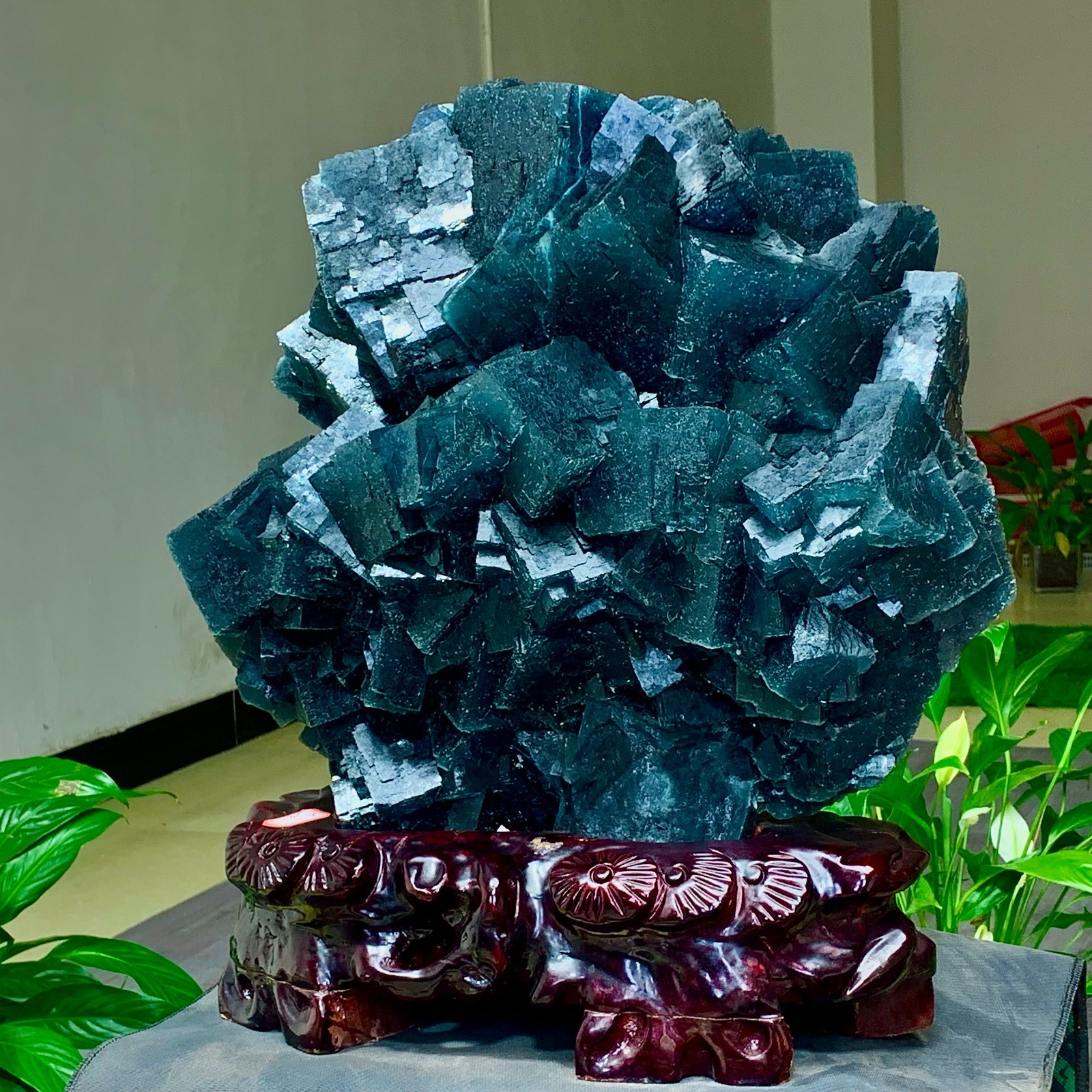63LB Natural fluorite Blue  cubic mineral crystal sample/Zhejiang