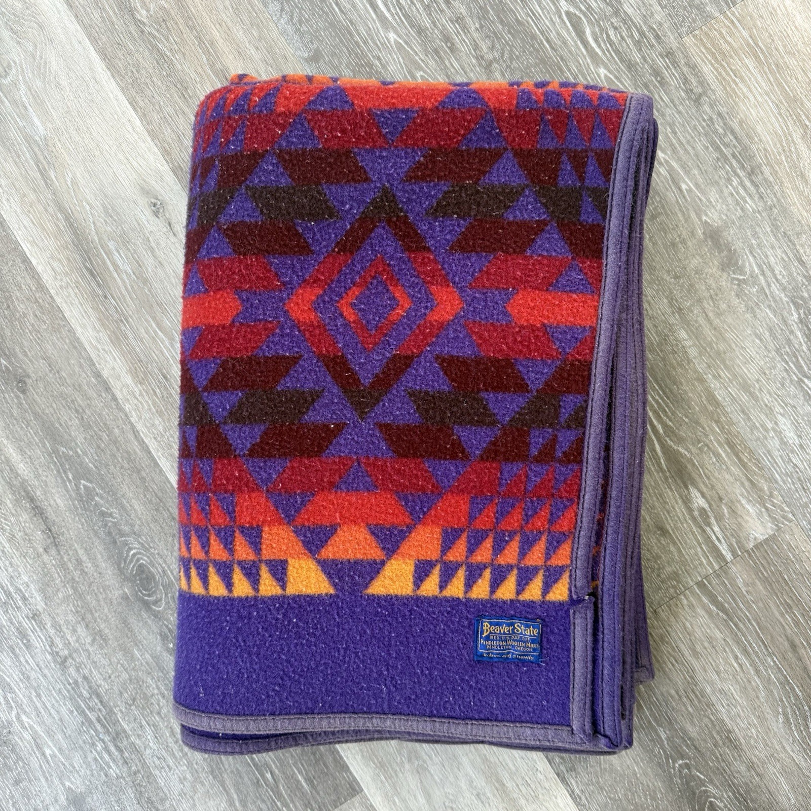 VTG Beaver State Pendleton Wool Camp Blanket Red Orange Purple Vibrant, FLAWS VTG Beaver State Pendleton Wool Camp Blanket Red Orange Purple Vibrant, FLAWS