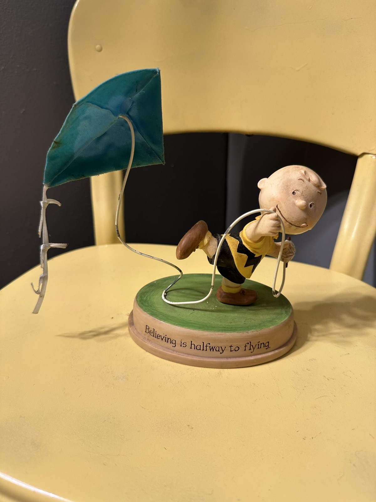 Hallmark Peanuts Gallery Charlie Brown Figurine Believing Is Halfway To Flying Hallmark Peanuts Gallery Charlie Brown Figurine Believing Is Halfway To Flying