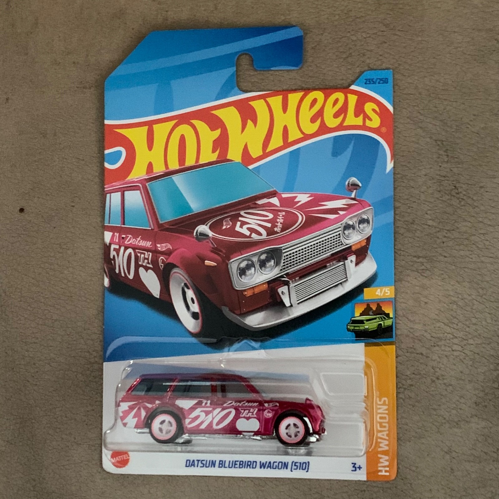 Hot Wheels 2023 Super Treasure Hunt Datsun Bluebird Wagon 510 - Pink Hot Wheels 2023 Super Treasure Hunt Datsun Bluebird Wagon 510 - Pink