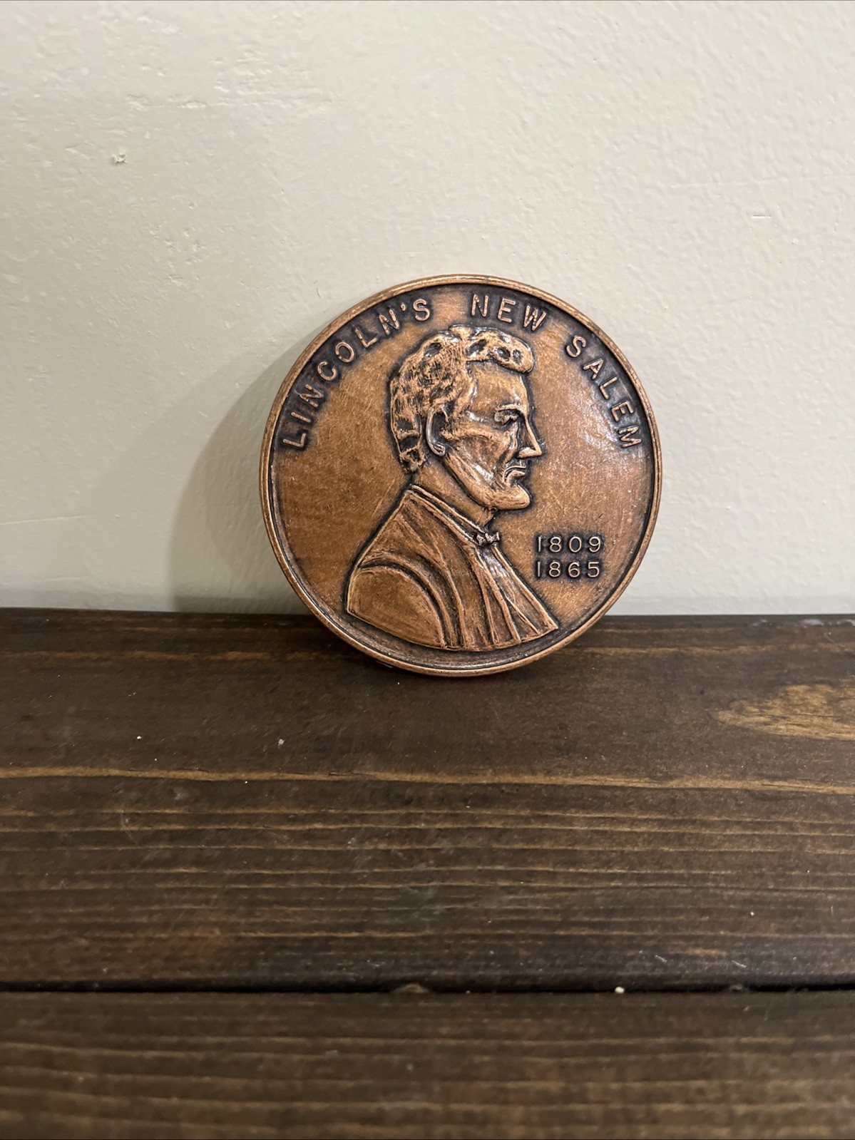 Lincoln\'s New Salem Giant Penny Souvenir Paper Weight