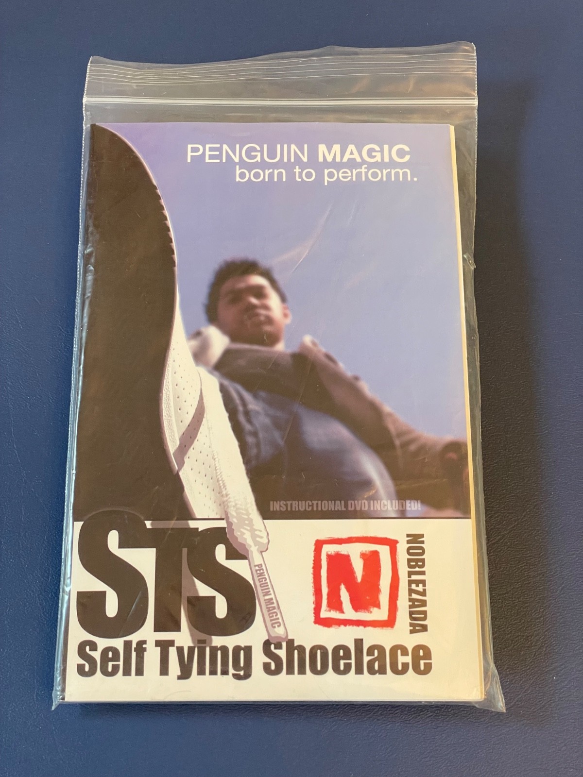 Self Tying Shoelace by Jay Noblezada - Magic Trick