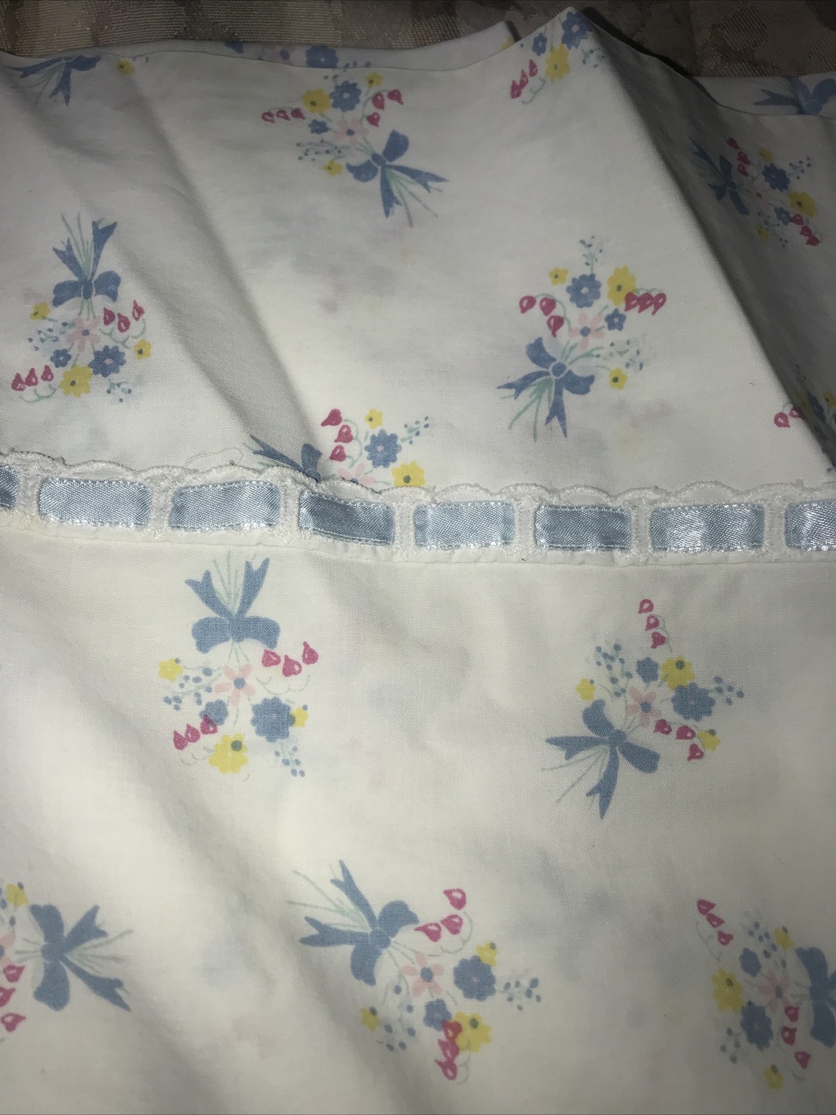 Vintage Utica Cotton Cale Queen Top Sheet Little Blue Bows & Ribbon 1979
