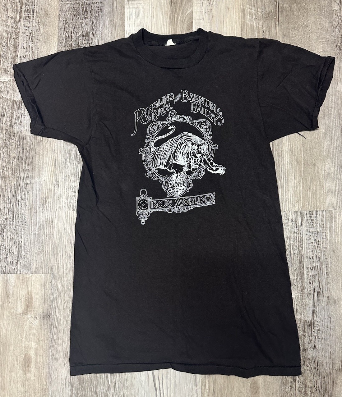 Vintage 1970’s Ringling Bros And Barnum & Bailey Circus World Black T-Shirt