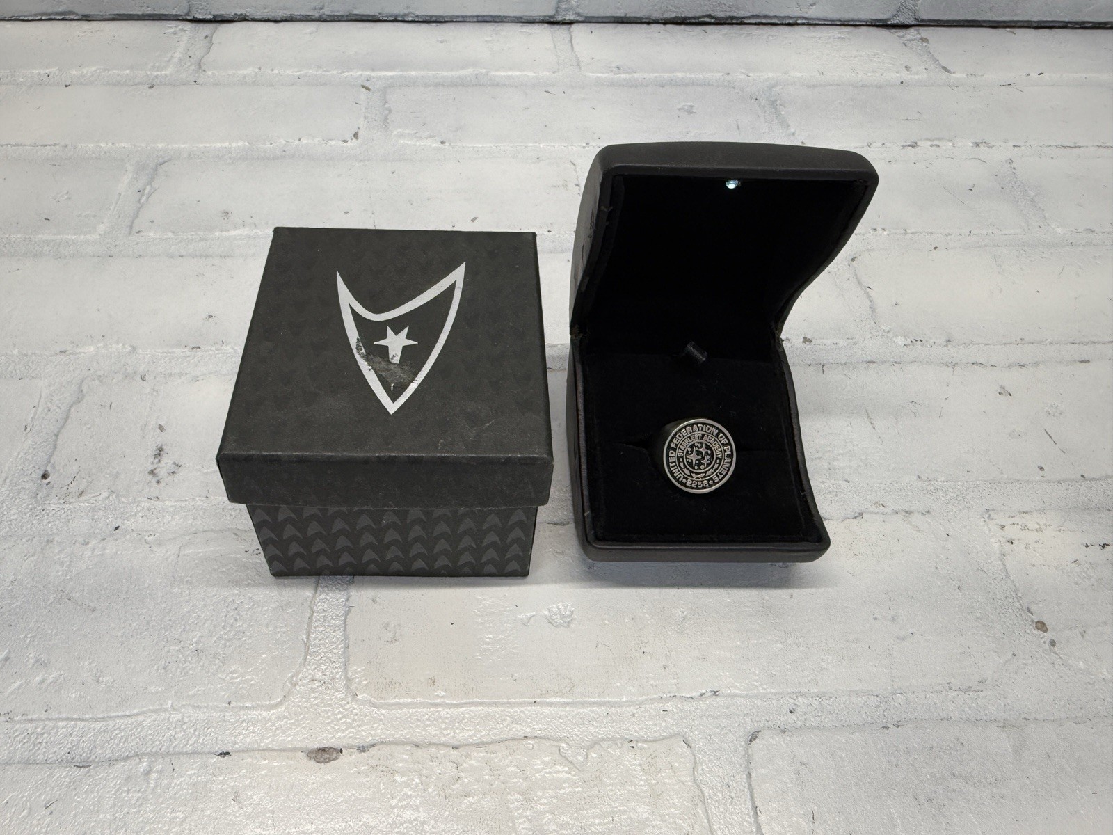 QMx Star Trek Into Darkness Starfleet Academy Class of 2258 Ring Prop Replica
