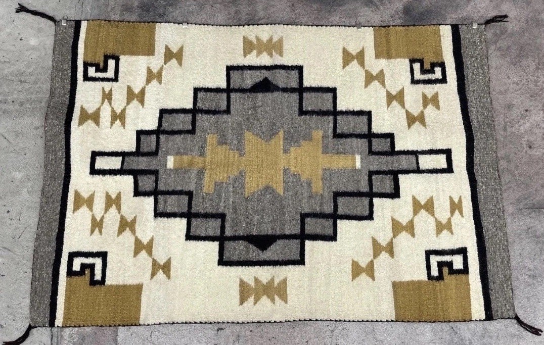 Vintage Authentic Navajo Rug Three Turkey Ruins Weaving 38”x57” Natural Veg Dye