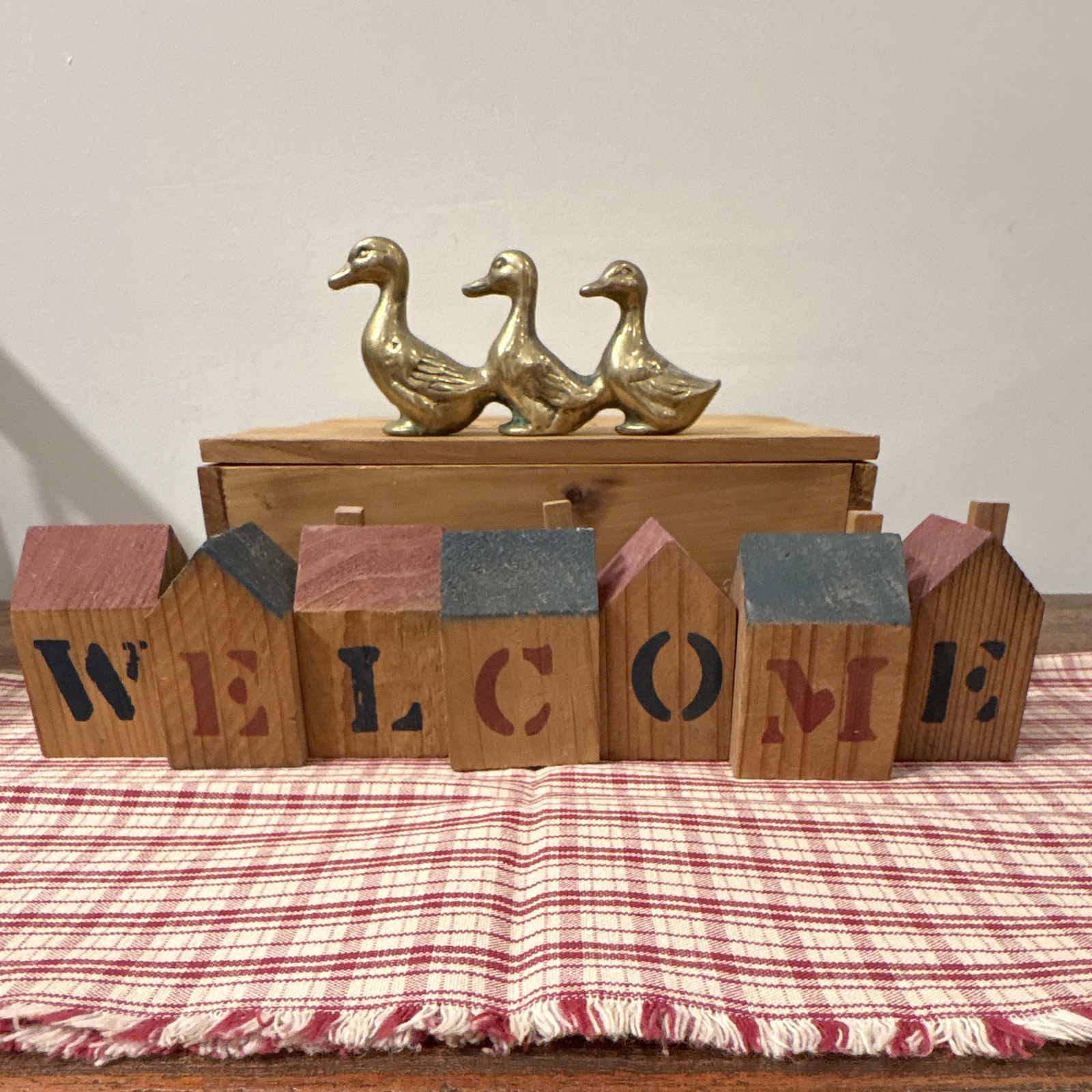 Vintage “3 Brass Ducks” Paperweight w/ Vintage “Welcome” Blocks & Cloth-See Note
