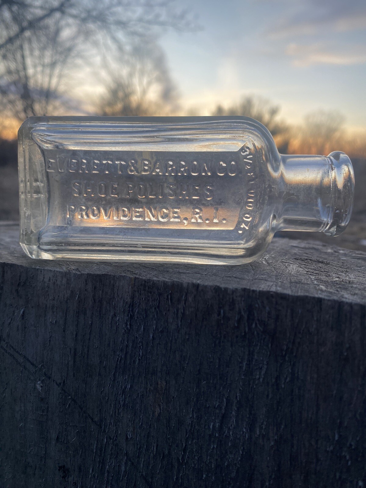 Antique Everett&Barron Co. Shoe Polishes. Embossed 3 1/2oz Bottle