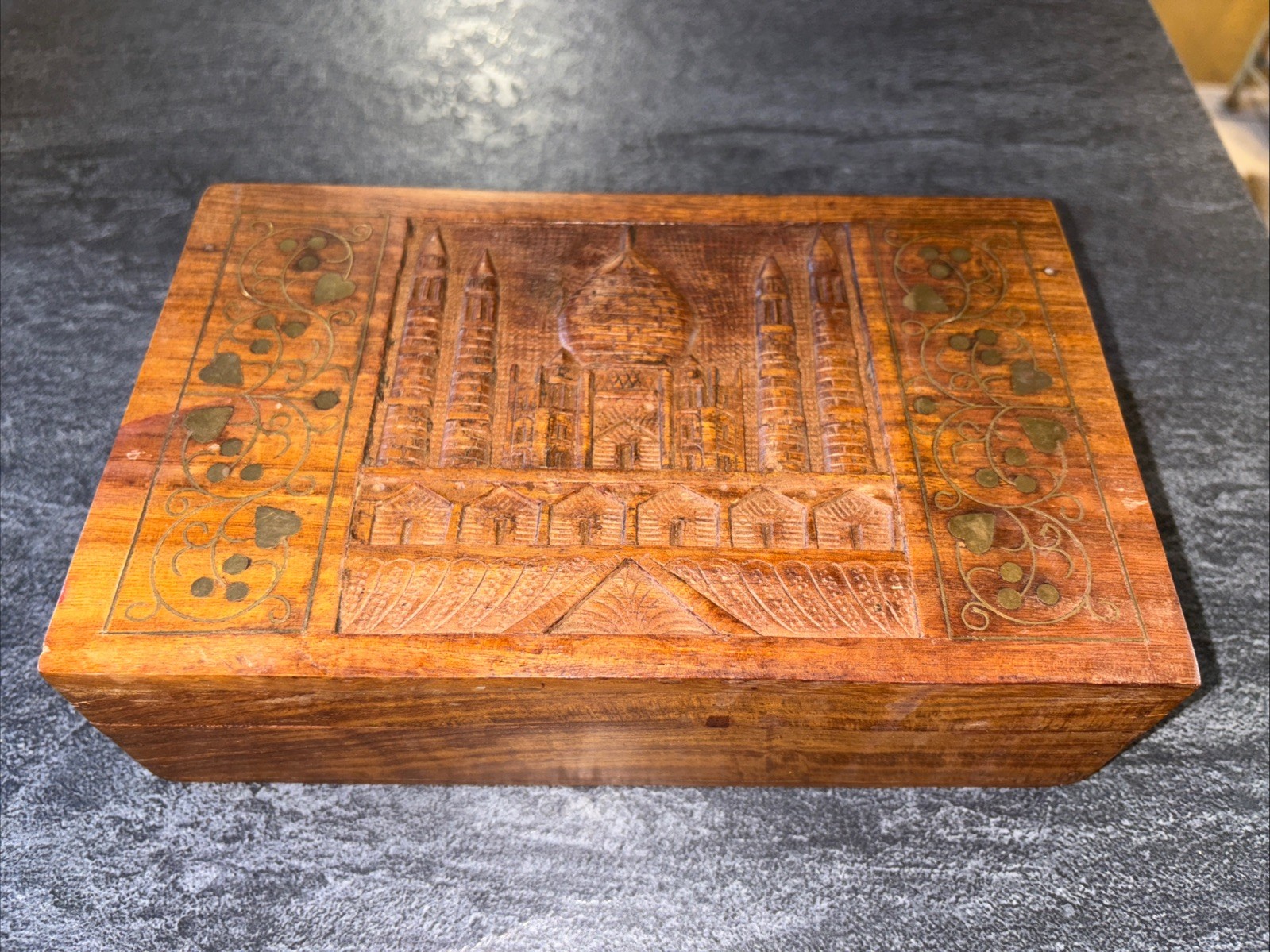 Vintage Hand Carved Wood Tea Trinket Jewelry Box Taj Mahal Brass Inlays 8” X 5”