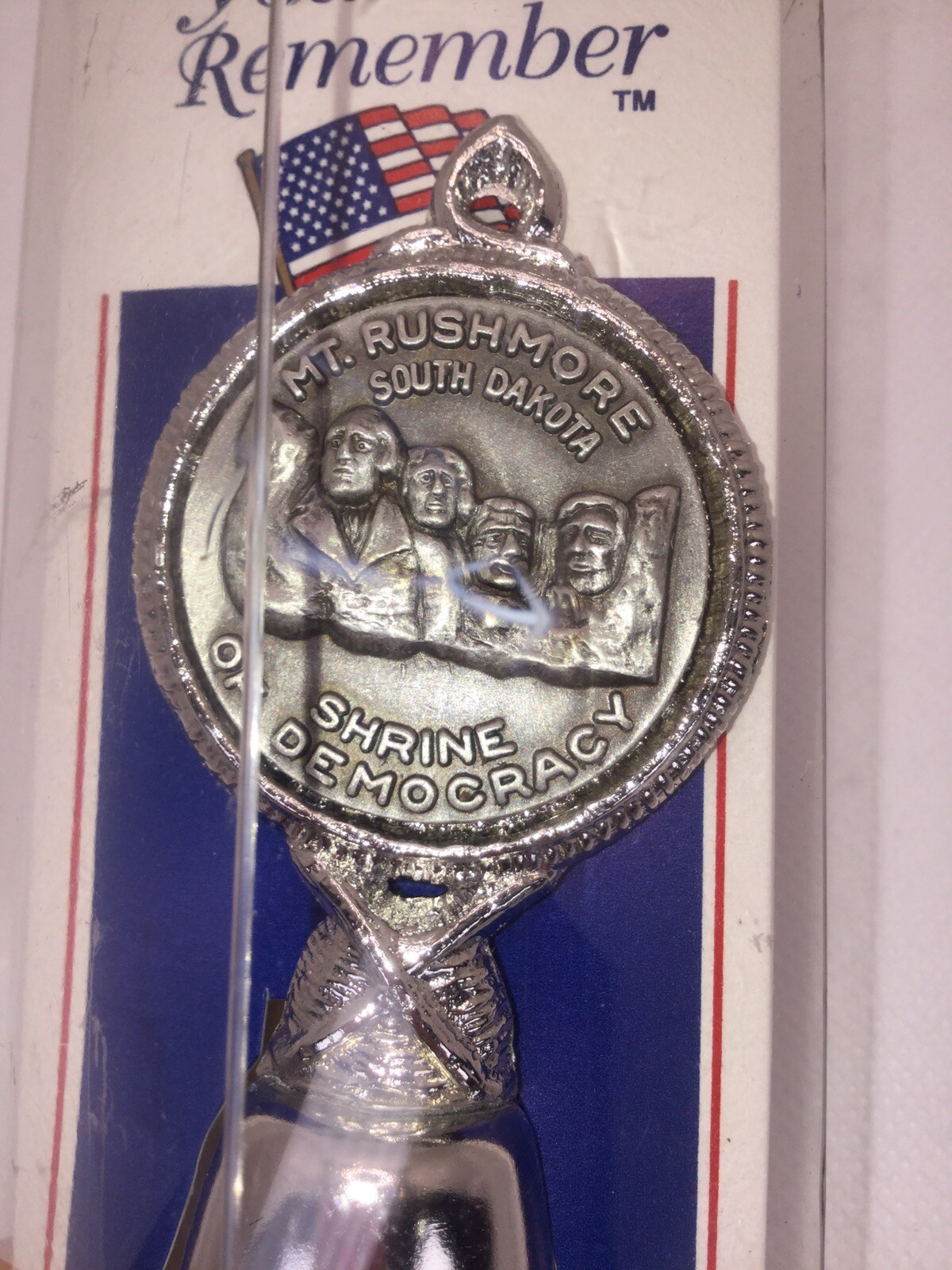 Vintage Mt. Rushmore National Shrine Of Democracy USA Pewter Bell Vintage Silver