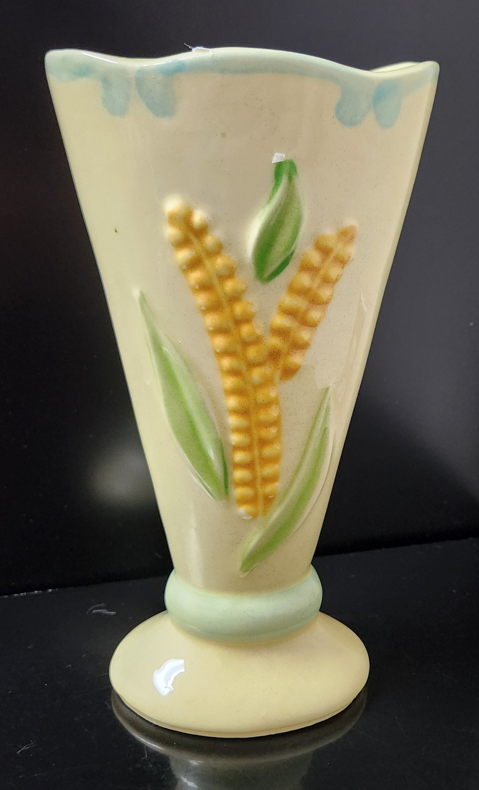VTG  Shawnee Art Pottery Large Wheat Vase 8.75\