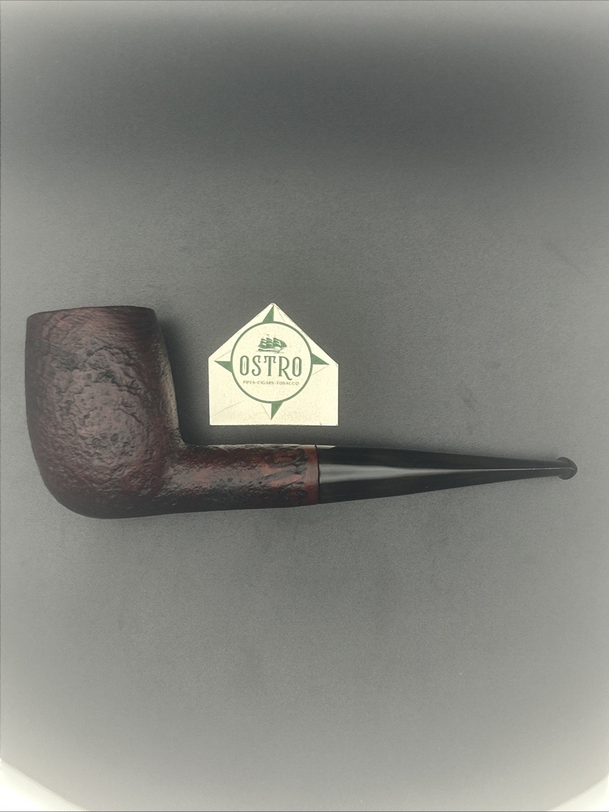 Medley By GBD, London, Sandblasted Billiard, Vintage Estate Pipe Medley By GBD, London, Sandblasted Billiard, Vintage Estate Pipe