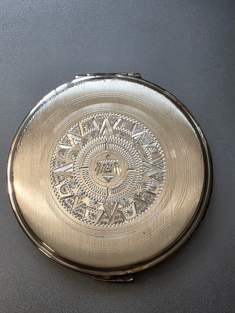  Vintage Sterling Silver Hecho Mexico A.V.B. Powder Compact Aztec Design New #29