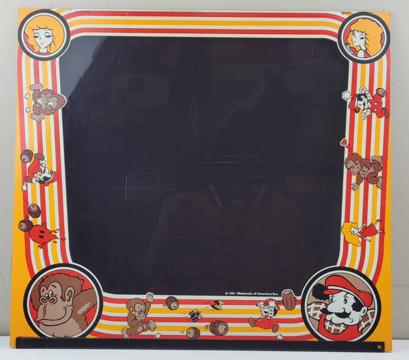 Original 1981 Nintendo Donkey Kong Arcade Monitor Plexiglass Art Bezel Panel