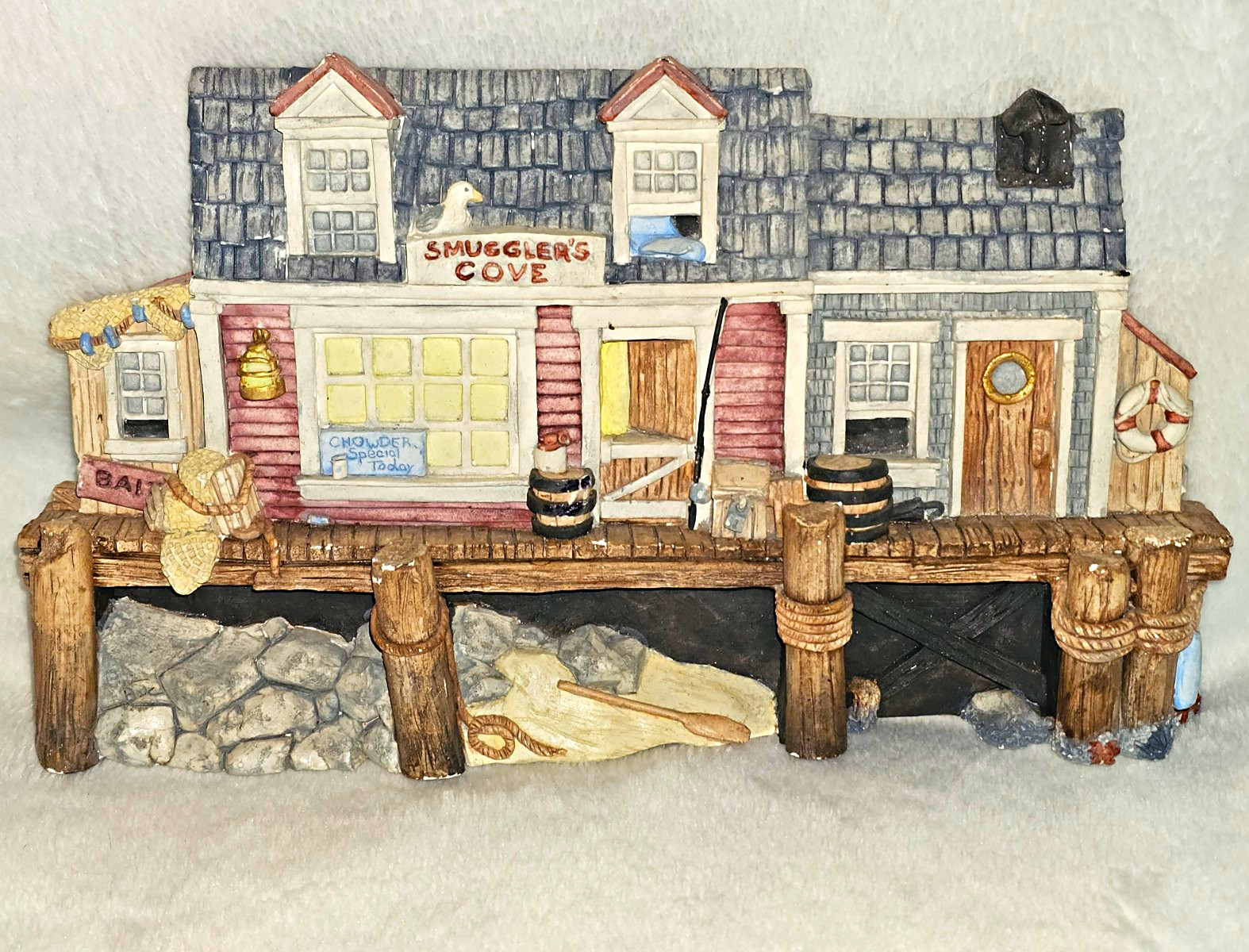 Brian Baker\'s Déjà Vu Collection 1529 Smuggler\'s Cove Resin Signed on Rocks 1980 Brian Baker\'s Déjà Vu Collection 1529 Smuggler\'s Cove Resin Signed on Rocks 1980