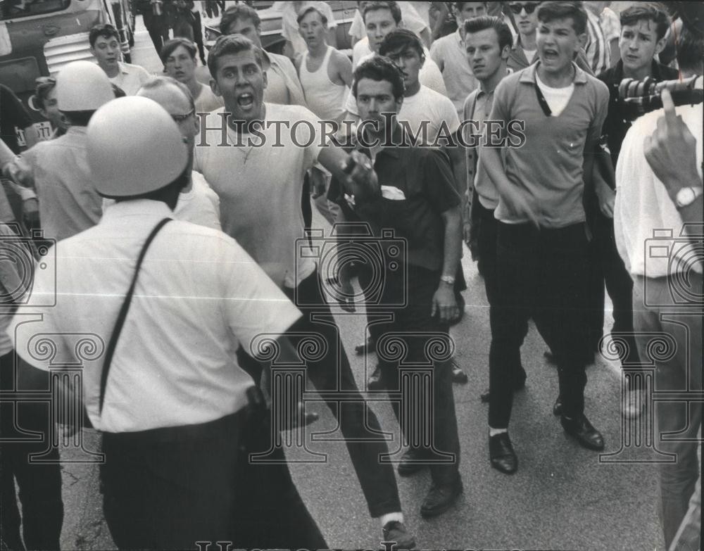 LARGE 1966 Press Photo Young Protestors Clashing with Police - SSA05051 LARGE 1966 Press Photo Young Protestors Clashing with Police - SSA05051