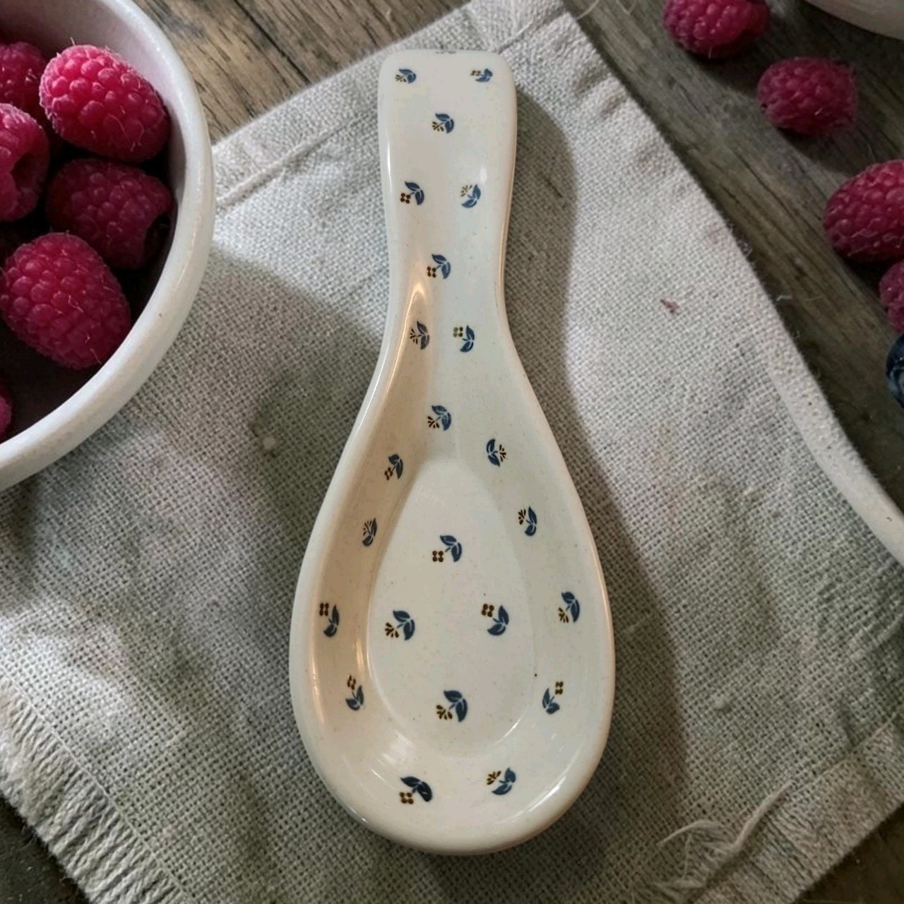 Vtg OTAGIRI White Porcelain Spoon Rest Petite Rose Made In Japan Hand Crafted EC Vtg OTAGIRI White Porcelain Spoon Rest Petite Rose Made In Japan Hand Crafted EC