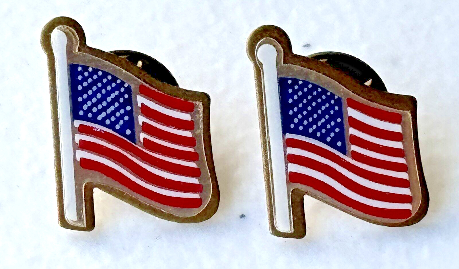 VINTAGE AMERICAN FLAG ENAMEL LAPEL COLLAR PIN LOT OF 2 UNION MADE USA VINTAGE AMERICAN FLAG ENAMEL LAPEL COLLAR PIN LOT OF 2 UNION MADE USA