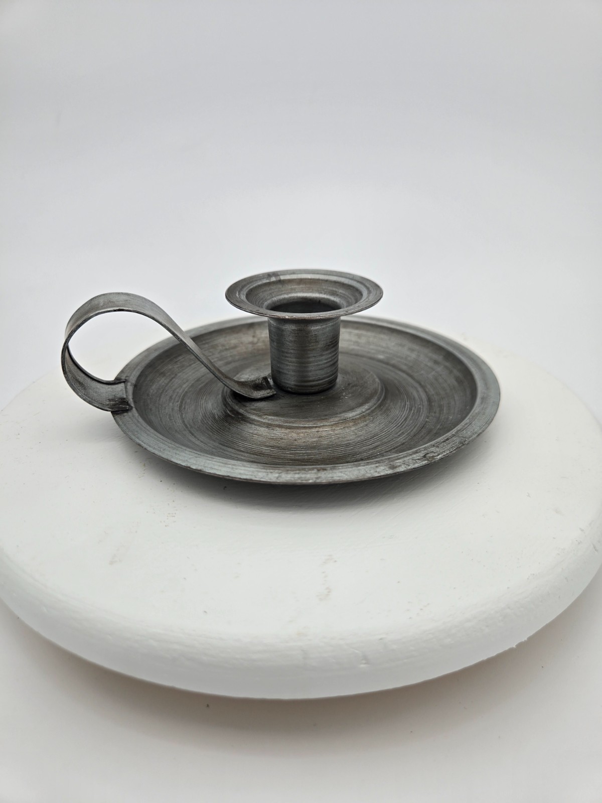 VINTAGE CANDLE HOLDER CHAMBERSTICK
