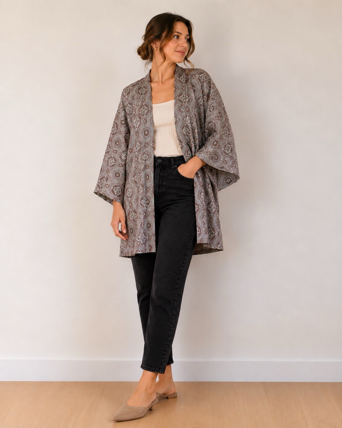 Vintage Japanese Kimono Women Size M Gray Abstract Jacguard Mid Length