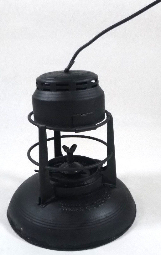 Vintage 1940s Dietz No. 40 Traffic Gard Lantern-Kerosene Lamp-Made Syracuse NY